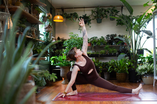 8.15 | Yoga in Bloom